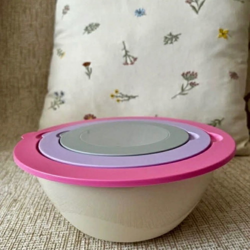 Set of three food storage containers new