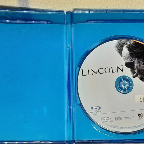 Lincoln Blu-Ray like new, multilingual, historical movie