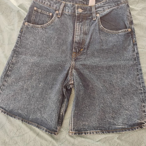 Denim bermuda shorts, size XL