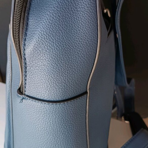 Backpack blue navy large used, shoulder type