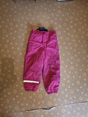 Pink children's ski pants like new, very warm