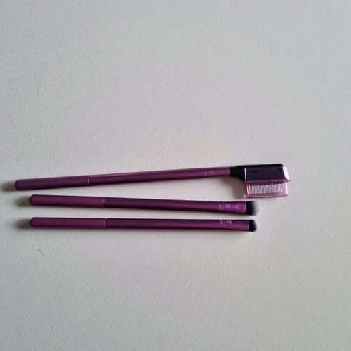 Real Techniques makeup brushes new, set of 3