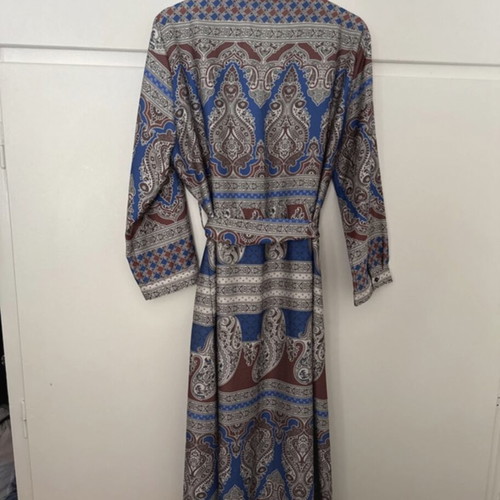 Dress Innocent new, colorful, calf-length, size L