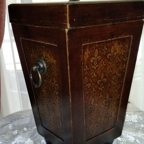 Antique 19th Century Wooden Cutlery or Candle Box with Fleur-de-lis, used