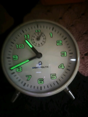 Analog table clock like new