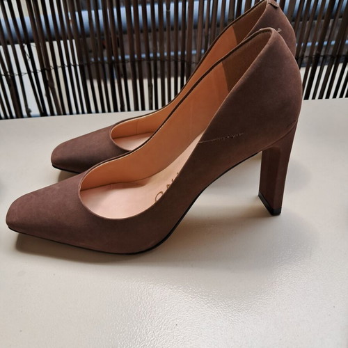 Carrano brown pumps size 38 used, worn twice