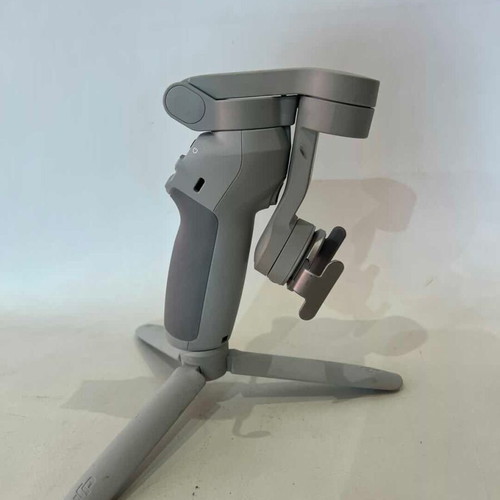 Smartphone Gimbal Stabilizer DJI Osmo Mobile SE like new