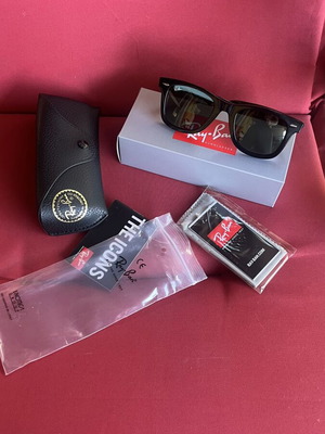 Rayban Wayfarer 2140 50mm черни слънчеви очила нови