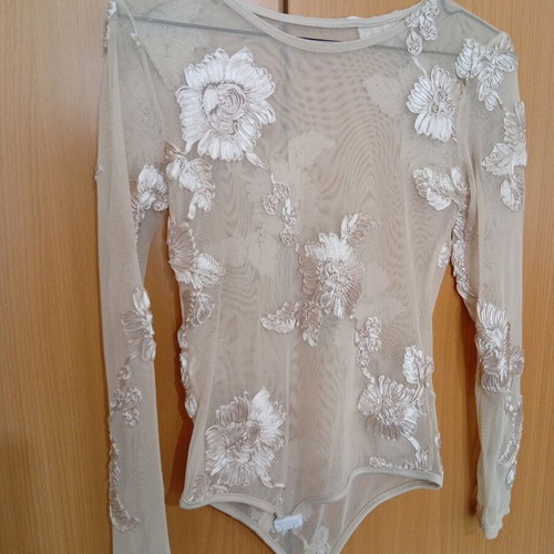 Embroidered bodysuit with beige flowers transparent like new size S-M