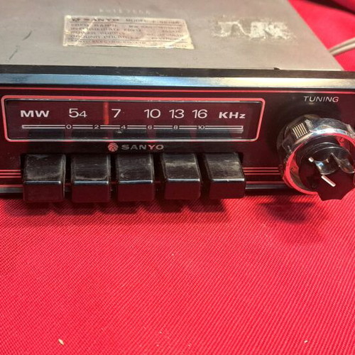 SANYO Vintage Car Radio AM used