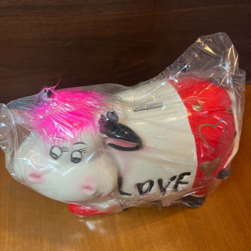 Κεραμικός κουμπαράς αγελάδα “LOVE” καινούργιο στη συσκευασία