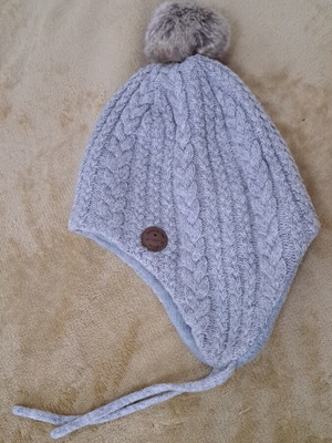 Zara kids knit hat gray like new for ages 8-12