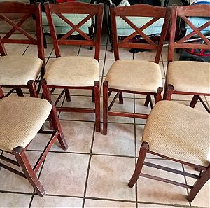6  ξύλινες καρέκλες