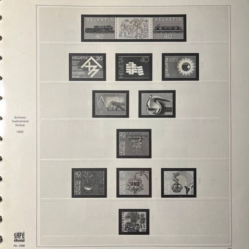 Safe Dual Stamp Album like new with 34 presentation pages
