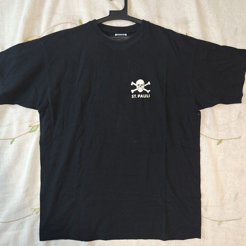 FC St. Pauli men's black T-shirt with skull and crossbones, XL, B&C Exact 190