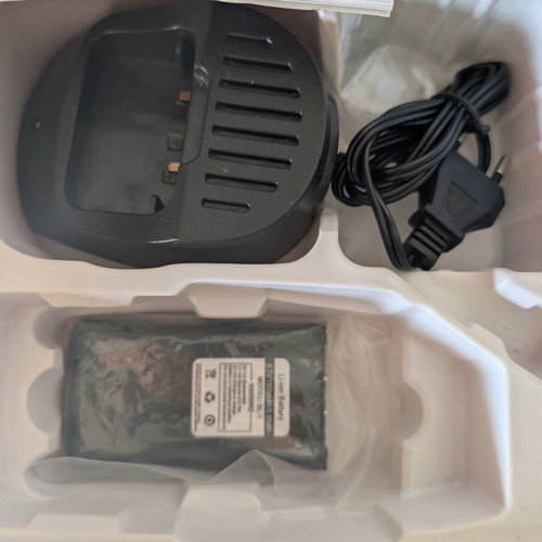 Baofeng GT-1 wireless walkie talkie set like new, 2 pieces