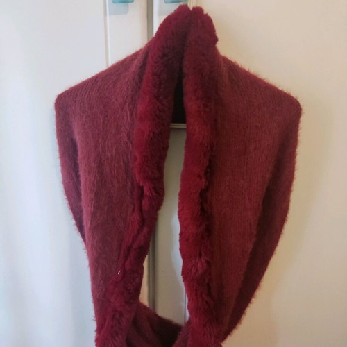 Neck scarf like new