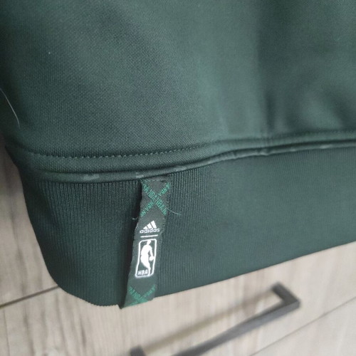 Adidas Boston Celtics Medium sweatshirt used