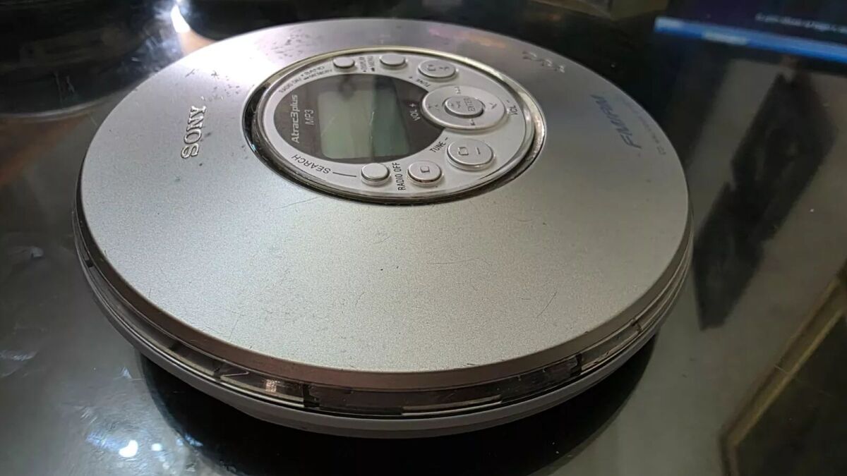 Sony D-NF420 CD player Walkman MP3 AM/FM… - € 49,00 - Vendora.cy