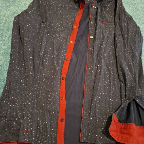 Shirt like new, size L, blue and red