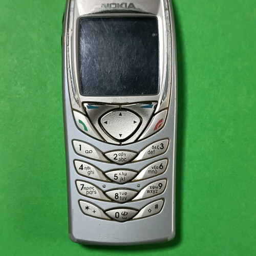 Mobile phones used, pack of two, possibly functional