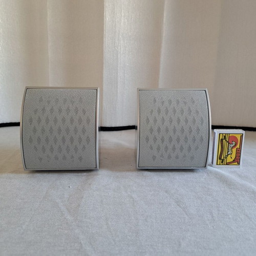 Speakers new, 3W 8Ω, set of two, 11x9x9 cm
