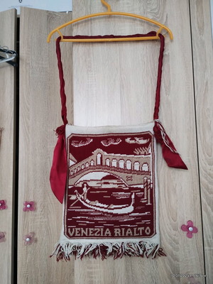 Vintage wool shoulder bag from Venice like new, multicolored souvenir
