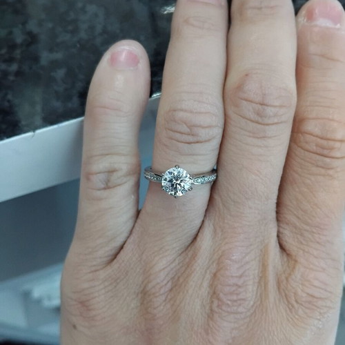 Moissanite ring 1ct silver with zirconia side stones new size 5