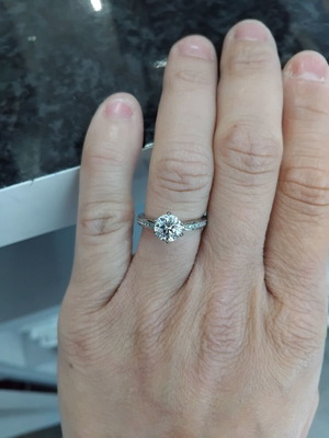 Moissanite ring 1ct silver with zirconia side stones new size 5