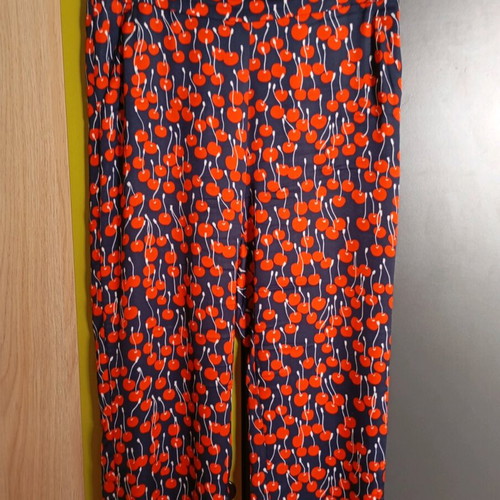 Victoria Beckham women's cherry print pants size 40 like new