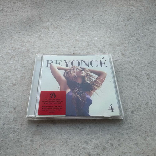 Beyonce 4 Deluxe Edition 2 CD like new, R&B / Soul