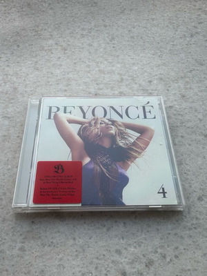 Beyonce 4 Deluxe Edition 2 CD like new, R&B / Soul