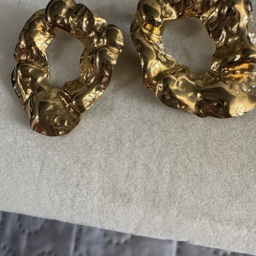 Earrings gold color like new