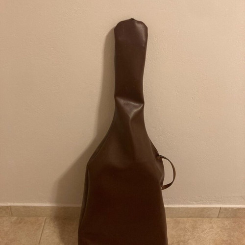 Suzuki SNG-200 classical guitar 3/4 used with case