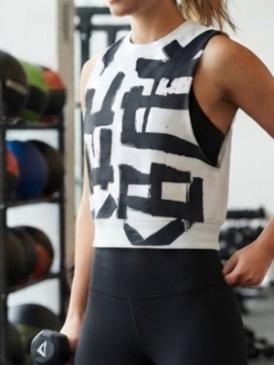 Reebok sleeveless top medium used, black and white