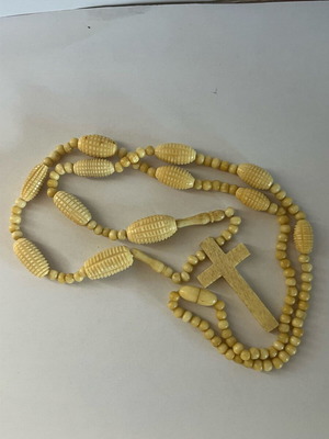 Rosary necklace like new, large and impressive
