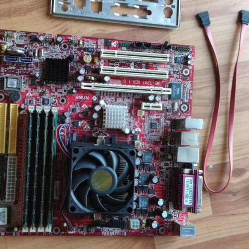 MSI MS-7207 motherboard set with AMD Athlon 64 3700+, 4GB RAM, I/O shield