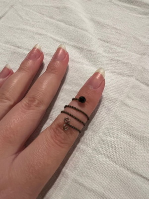 Handmade adjustable ring used, black