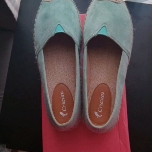 Espadrilles size 39 like new, suede green pistachio-beraman