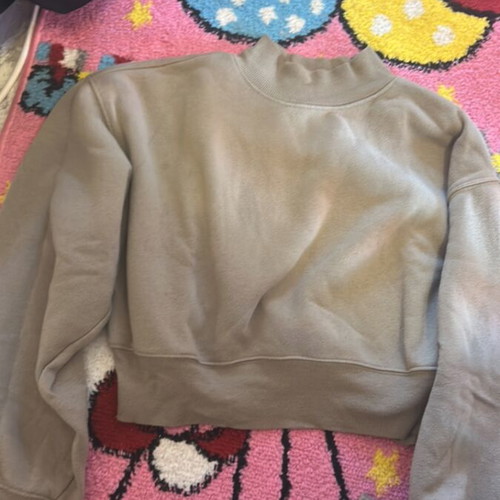 Short crewneck like new, light brown size M
