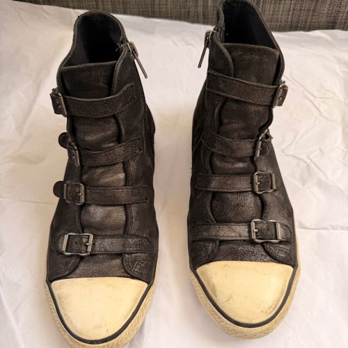 Ash sneakers size 39 used, black