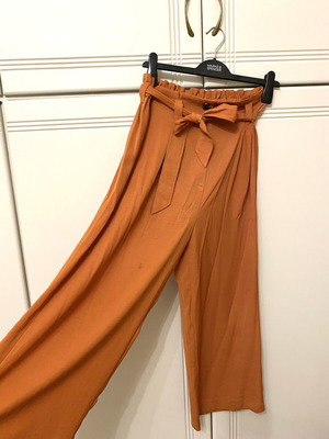 Stradivarius orange-brown fabric pants calf-length, like new, size S