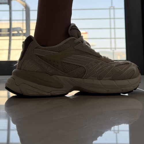 Puma sports shoes, beige, size 42