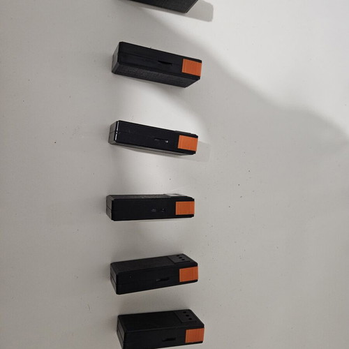 Flashlights like new, pack of 6, battery operated
