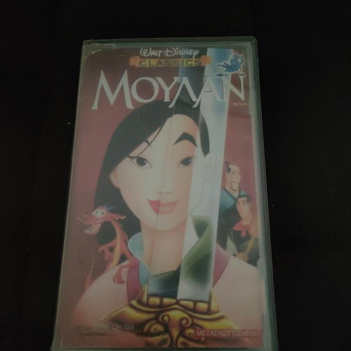 Mulan Walt Disney Classics VHS like new, dubbed in Greek
