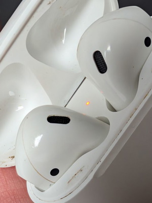 AirPods great condition
