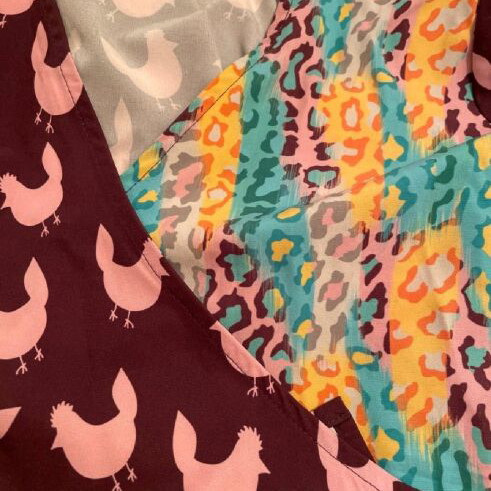 Kiwi Wrap Top like new, medium large, cool print