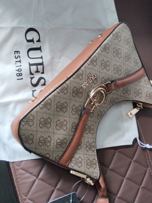 Guess shoulder bag like new, beige and brown