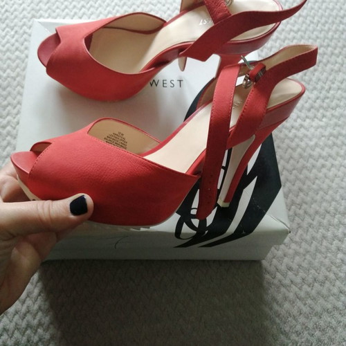 Nine West sandals new, coral, size 41, 10.5 cm heel