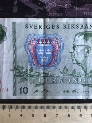 Sweden 10 Kronor banknote 1985 like new